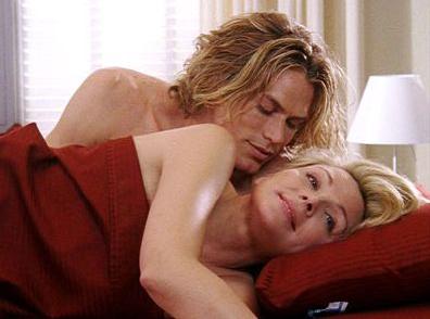 Οι 6 τροφές που κάνουν κακό στον έρωτα